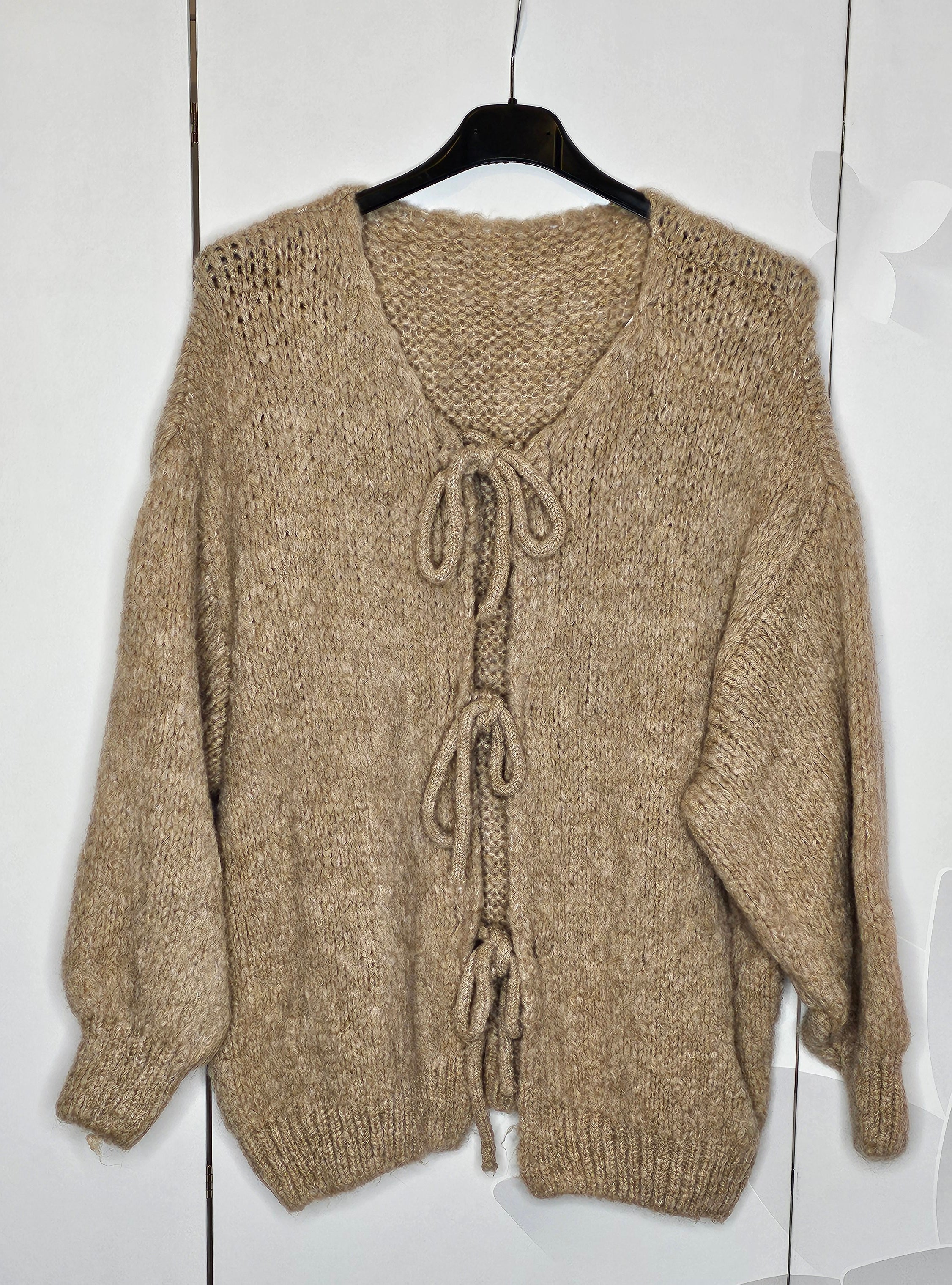 Strickjacke mit Schleifen (Einheitsgröße tragbar bis L) Damen - Strickjacke