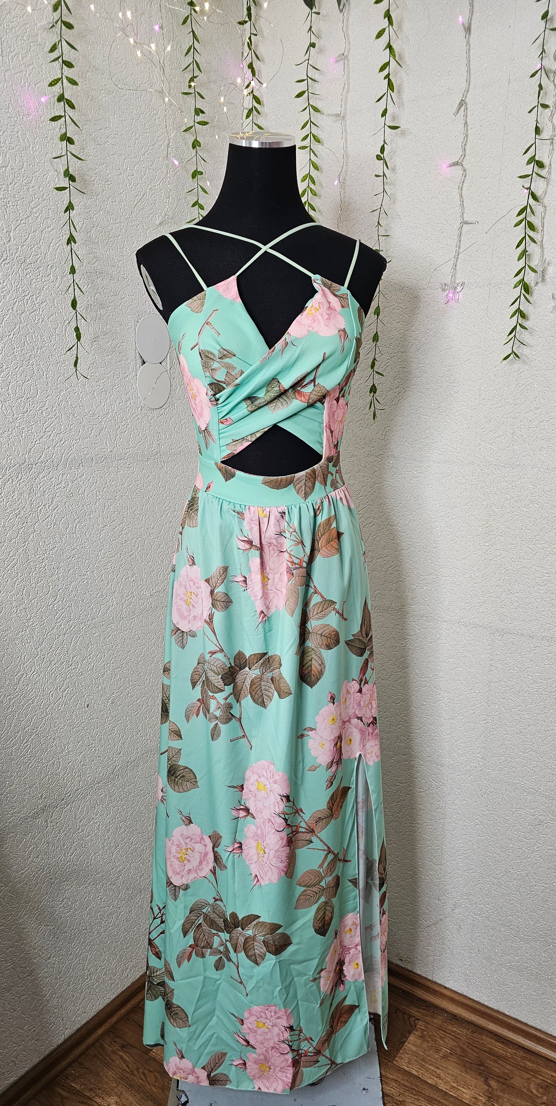 Blumenkleid mit Kreuz Träger (Einheitsgröße tragbar bis Größe M) Damen Kleid