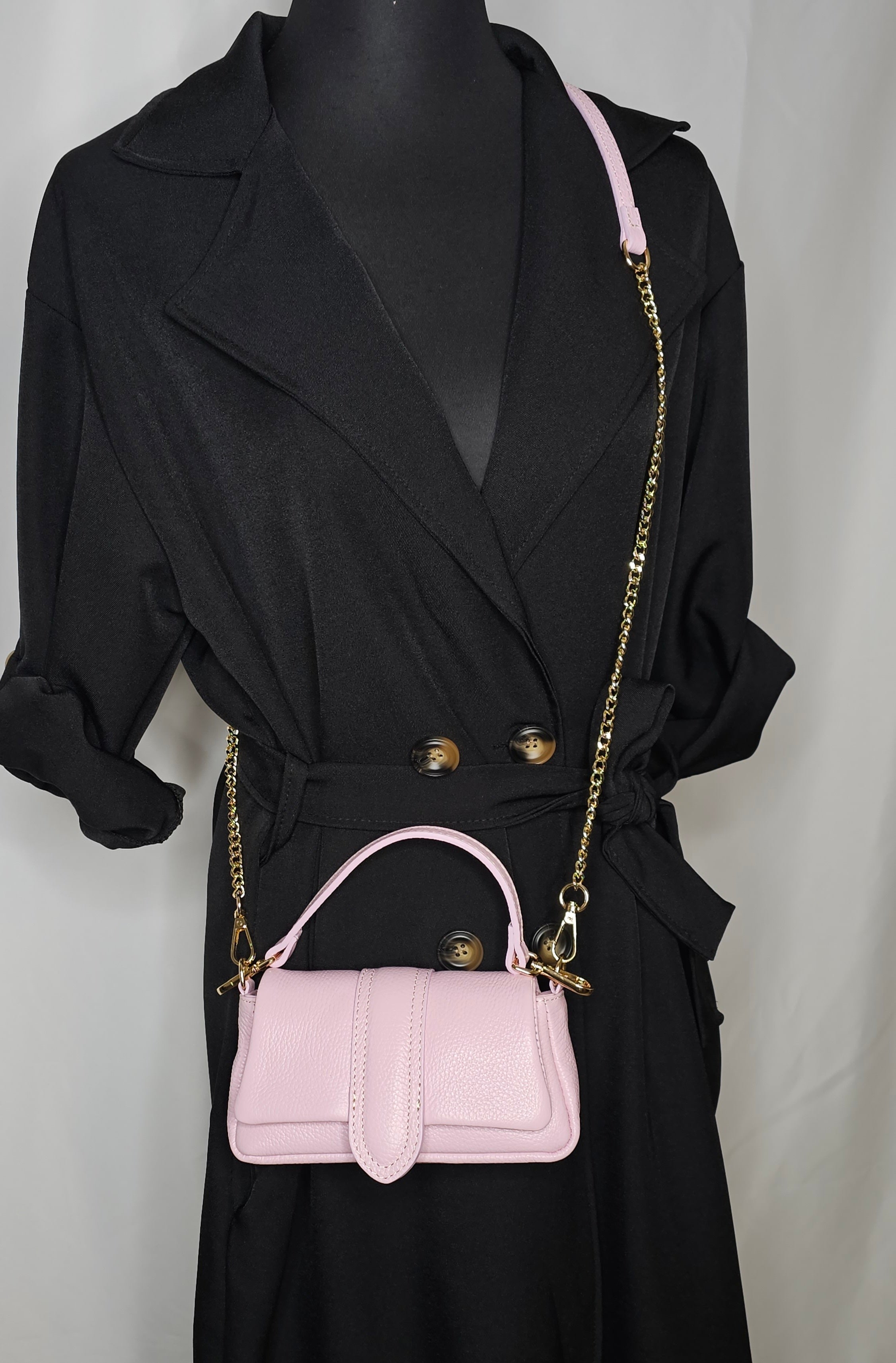 Kleine Echt Leder Tasche mit Kettenband ( 19cm breit und 10cm hoch) Damen - Tasche